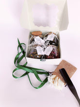 Load image into Gallery viewer, Gift set of four teas
